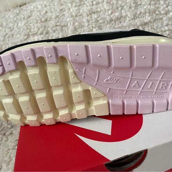 Brand new in Box Nike Air Max1 - Picture 4 of 5